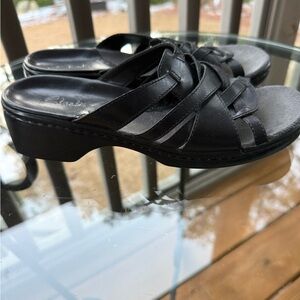 Black Women's Slide Sandals